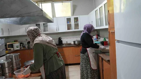 Kastamonu'da Anne Kızı Restoran Açtı