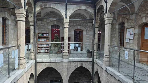 Yozgat'ın Tarihi Kütüphanesi Ziyaretçilerini Bekliyor
