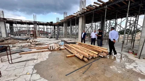 Dilovası'nda Kültür Merkezi İnşaatı Devam Ediyor