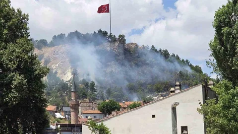 Kütahya Hisar Kalesi'nde Yangın Çıktı