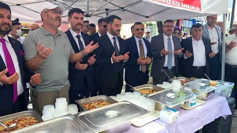 MHP Kütahya'dan Aşure İkramı Etkinliği