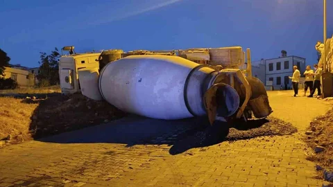 Kahramanmaraş'ta Beton Mikseri Devrildi