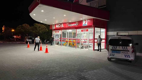 Karapınar'da Motosiklet ve Otomobil Çarpıştı