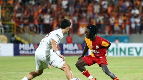 Galatasaray Ümraniyespor'u Farklı Geçti