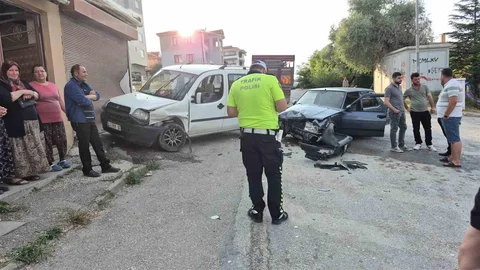 Eskişehir’de Kaza: İki Araç Çarpıştı