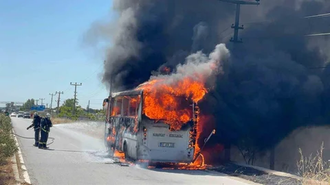 Antalya'da Midibüs Yangını