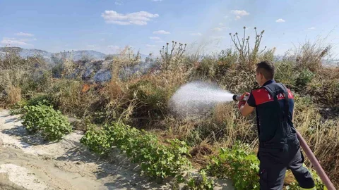 Burdur'da Arazi Yangını Meydana Geldi