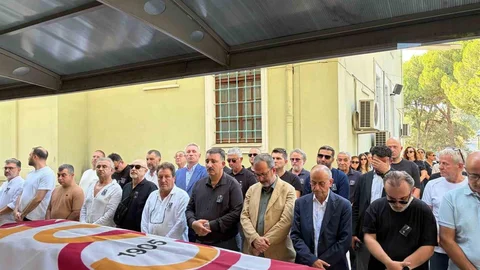Aziz Üstel İzmir’de sonsuzluğa uğurlandı