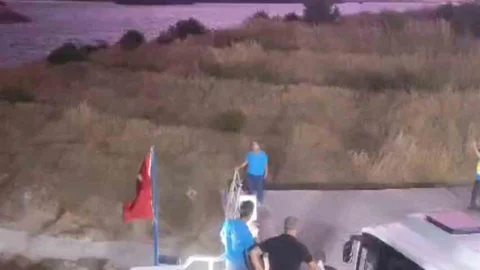 Elazığ’da Fırtına Feribotu Etkiledi