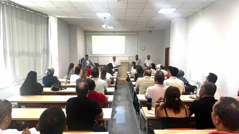 Hatay'da Yönetici Eğitim Programı Başladı