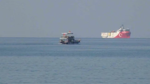 Oruç Reis Gemisi Mersin Taşucu Açıklarında