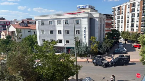 Siirt'te Şüpheli Çanta Patlatıldı