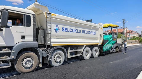Konya'da Asfalt Çalışmaları Devam Ediyor