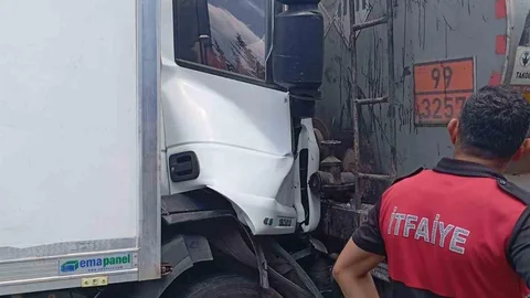 Osmaniye'de Tır Kazası Meydana Geldi