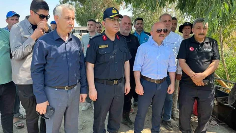 Aydın'da Nehirde Kaybolan Çocuklar İçin Arama Çalışmaları Sürüyor