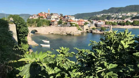 Amasra'da Yoğun Turist Akını