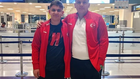 Bayburtlu Bilardocular Çeyrek Finale Yükseldi