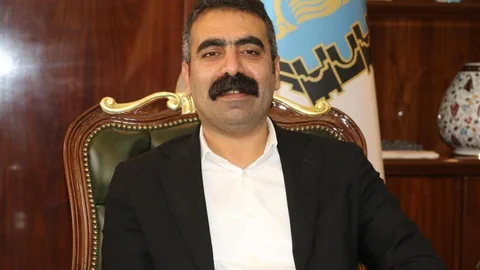 Doğan Hatun İstifa Etti