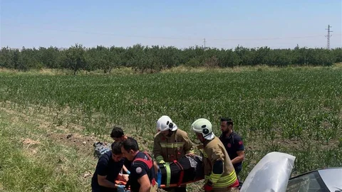 Kırıkhan'da Tarlaya Uçan Araç Kazası