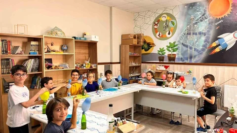 Başiskele'de Bilim ve Teknoloji Atölyeleri