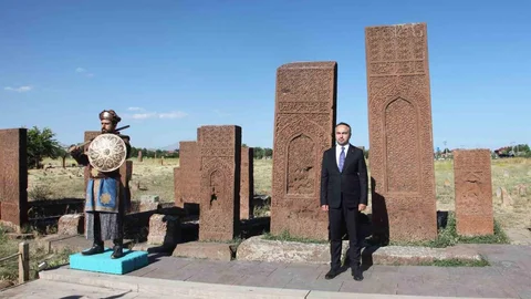 Bakan Yardımcısı Ahlat'ta İncelemelerde Bulundu
