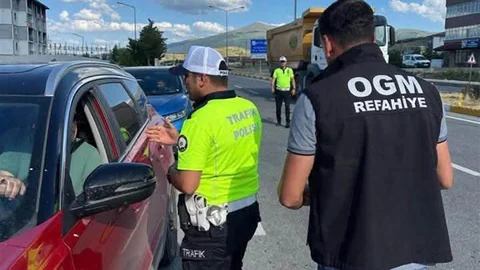Erzincan'da Sürücülere Orman Yangını Bilgilendirmesi