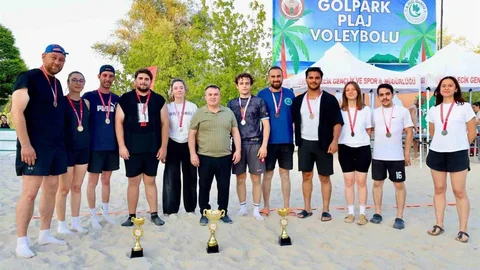 Bilecik'te Plaj Voleybolu Şampiyonları Açıklandı