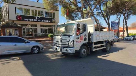Kuyucak'ta Üstyapı Hizmetleri Devam Ediyor
