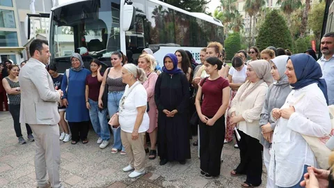 Akdeniz'de Anne ve Kızlar Buluştu