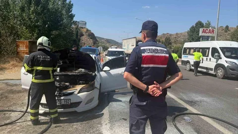 Bilecik'te Otomobil Yangını