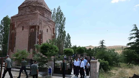 Melikgazi Türbesi İçin Restorasyon İncelemesi
