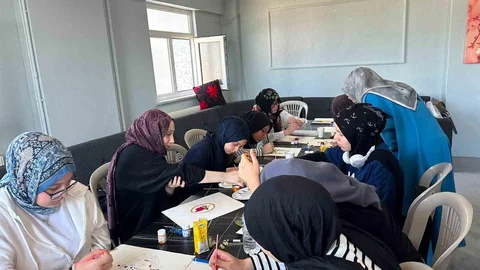 Alaplı'da Gençler Tezhip Sanatına Yöneliyor