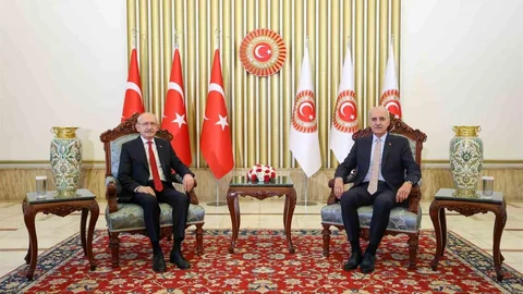 TBMM Başkanı Kurtulmuş Kılıçdaroğlu ile Görüştü