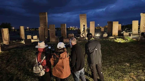 Ahlat'ta Gece Müzeciliği Uygulaması İlgi Görüyor