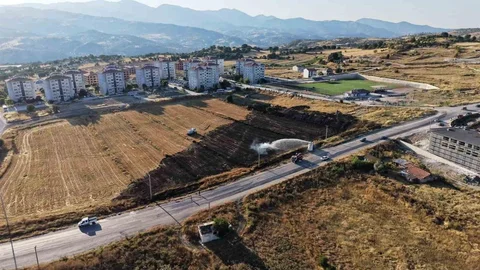 Kütahya Emet'te Arazi Yangını Paniğe Neden Oldu