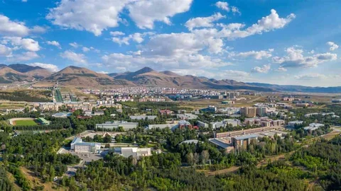 Erzurum'da Eğitim Fırsatları Sunuluyor