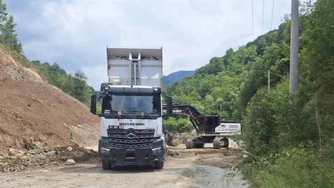 Düzce'de Köy Yolları Güçlendiriliyor