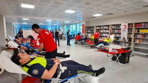 Tekirdağ'da Polis ve Jandarmadan Kan Bağışı