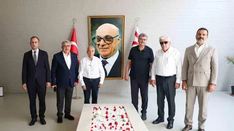 Kıbrıs’ta İki Devletli Çözüm Çağrısı