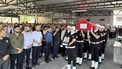 Mersin'de Kalp Krizi Sonucu Vefat Eden Polis Memuru