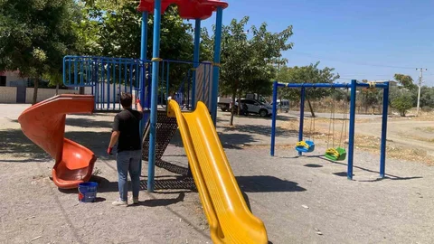 Yunusemre'de Park Yenileme Çalışmaları