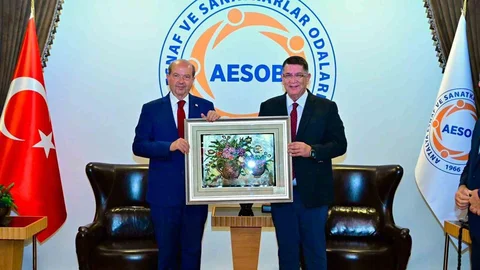 Ersin Tatar Antalya'da Esnaflarla Buluştu