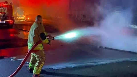 Hatay'da Tır Dorsesinde Yangın Kontrol Altına Alındı