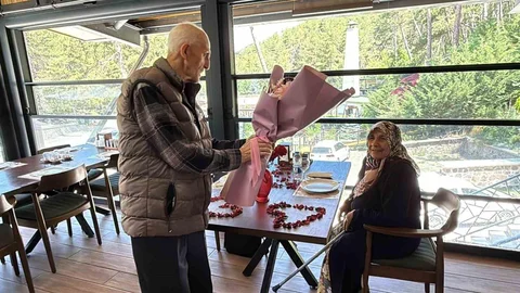 Nuri Akbulut’tan Eşine Anlamlı Sürpriz