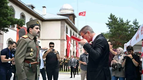 Erzurum'da 107 Yıllık Coşku Kutlandı