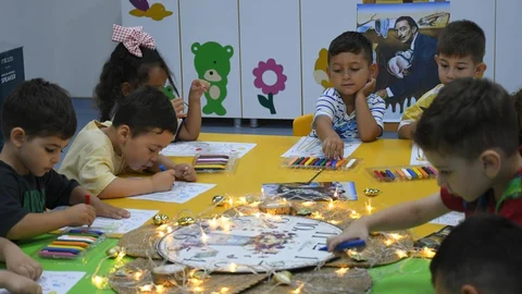 Kuşadası’nda Yaz Tatilinde Sanat Eğitimi