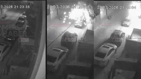 Huzurkent’te Korkutan Anlar! Trafodan Kopan Alev Parçaları Park Halindeki Araçlara Düştü!