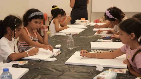Bodrum'da Ücretsiz Sanat Atölyesi Başladı
