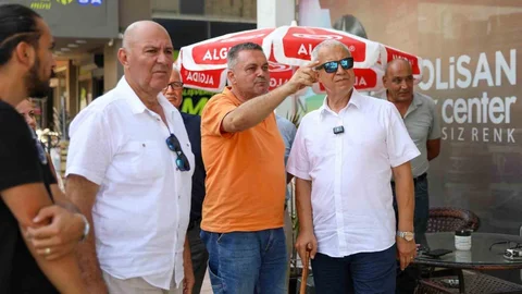 Alanya'da Başkan Özçelik Vatandaşlarla Buluştu