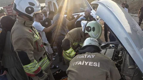 Hatay'da Trafik Kazası: 6 Yaralı
